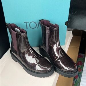 Kids, Tom boots size 3 1/2 brown sparkle color new inbox